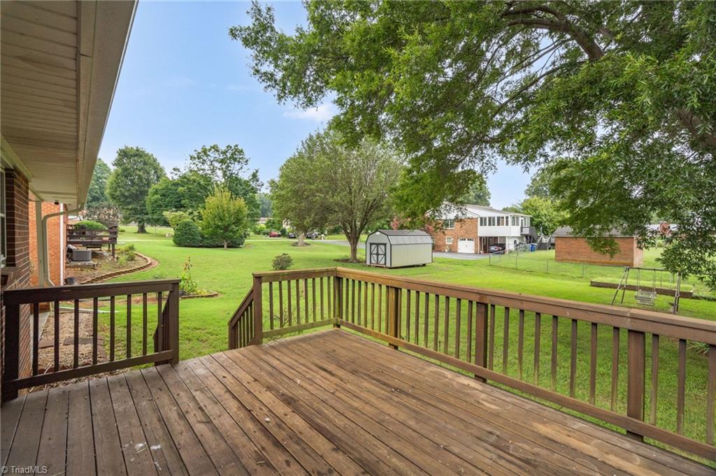 4610 Oakwood Circle, Winston-Salem
