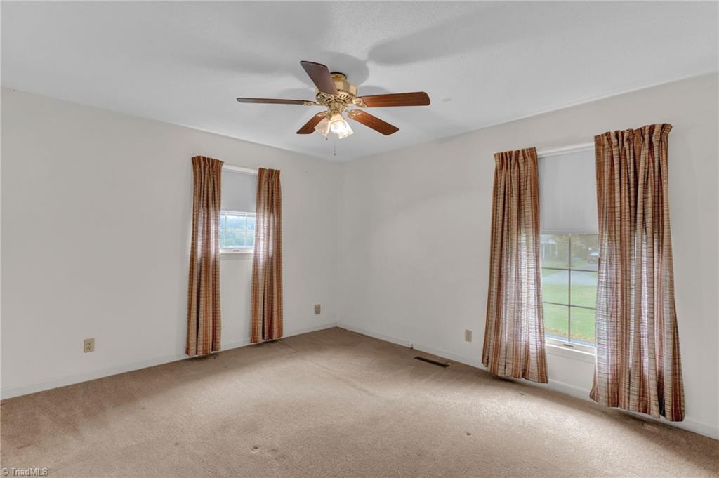 4610 Oakwood Circle, Winston-Salem