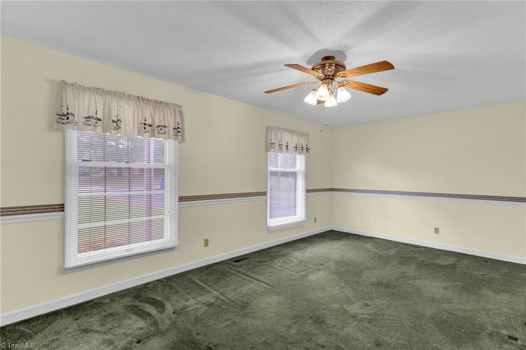 4610 Oakwood Circle, Winston-Salem