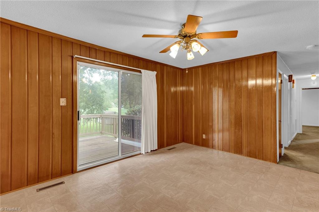 4610 Oakwood Circle, Winston-Salem