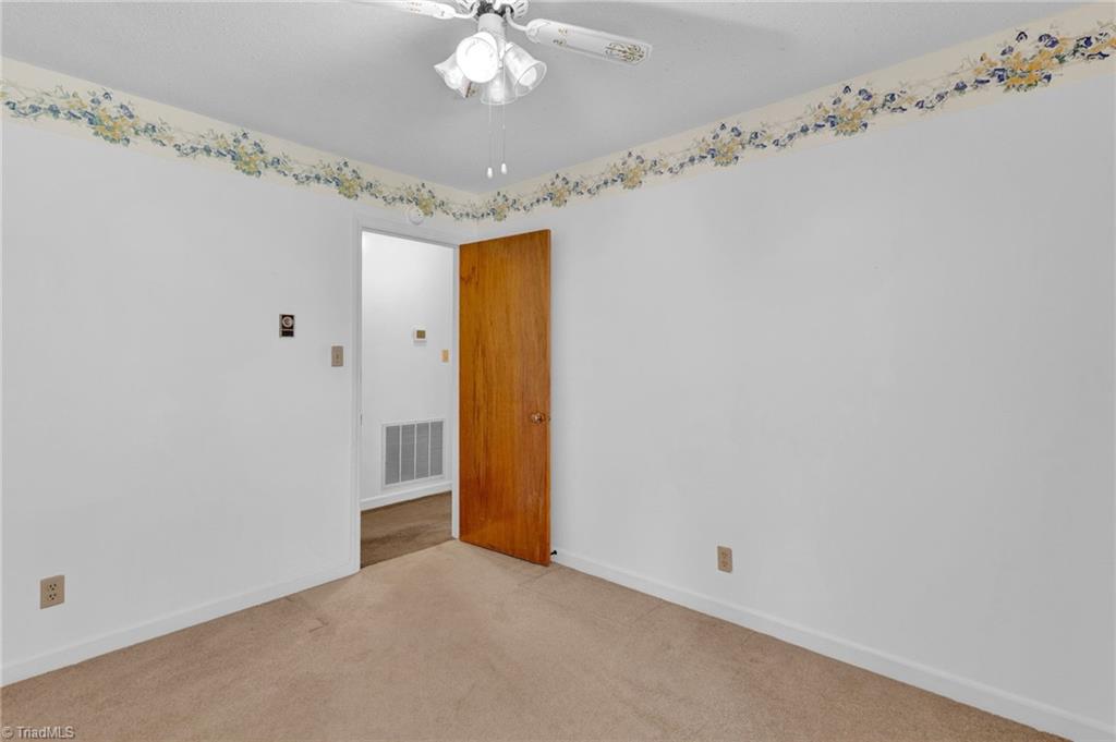 4610 Oakwood Circle, Winston-Salem