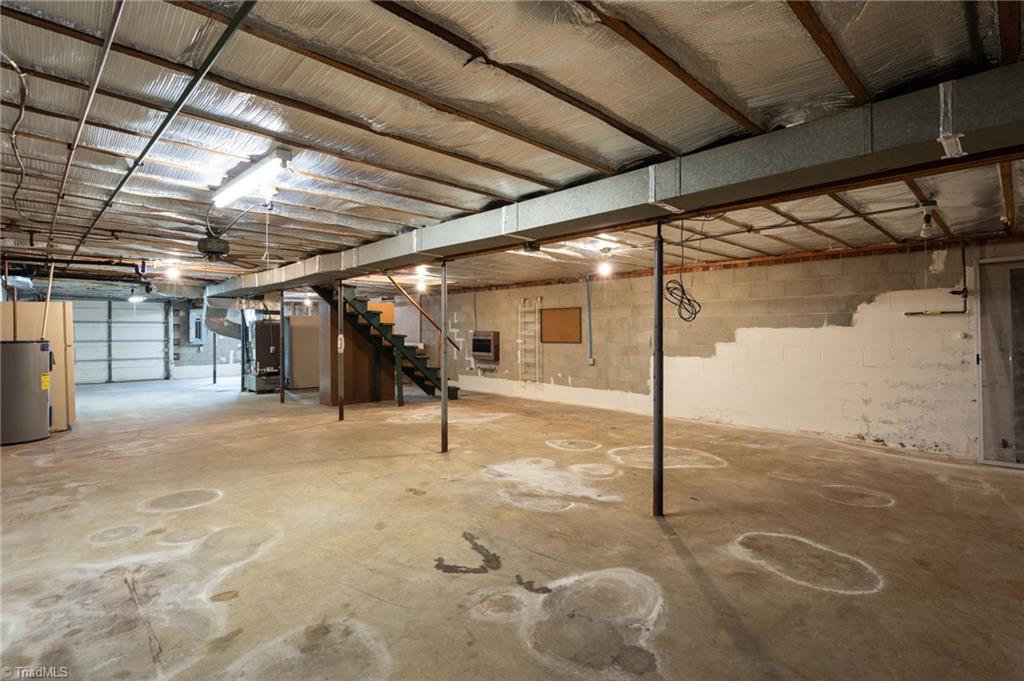 4610 Oakwood Circle, Winston-Salem