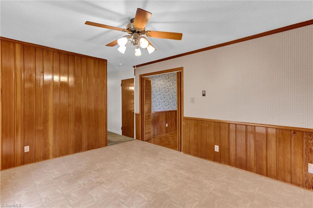 4610 Oakwood Circle, Winston-Salem