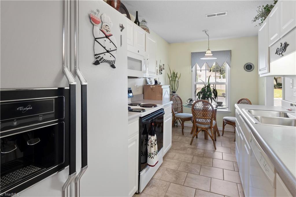 403 Campbell Gardens Road