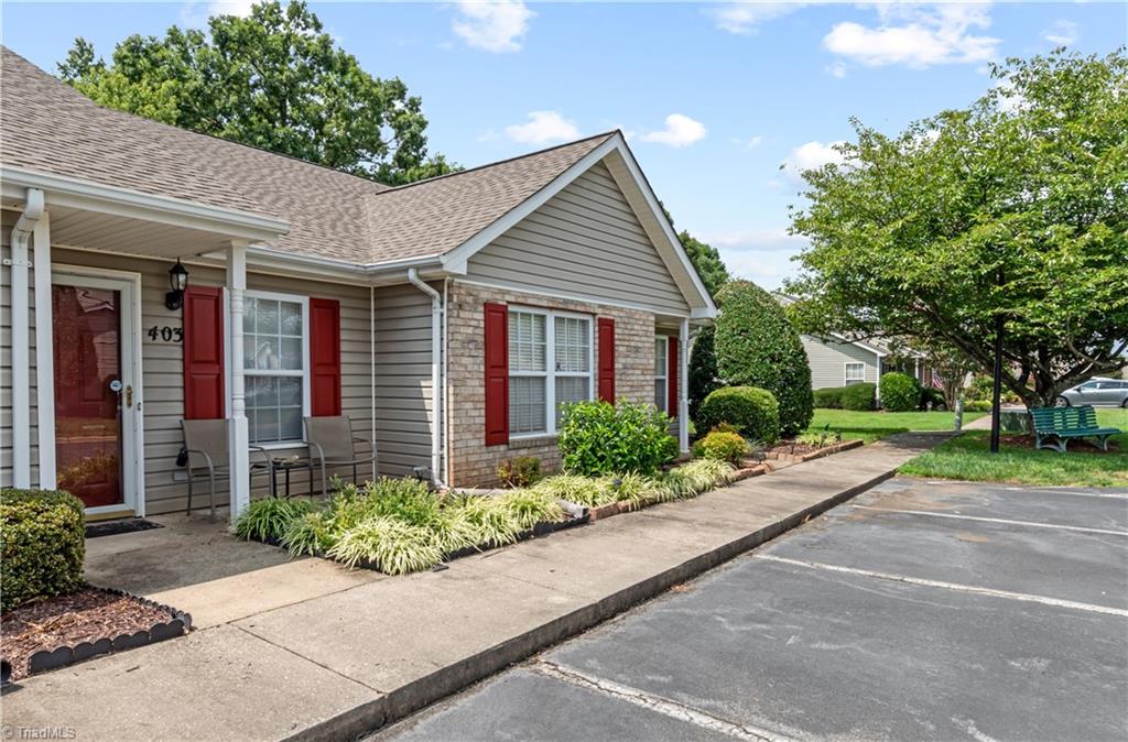 403 Campbell Gardens Road