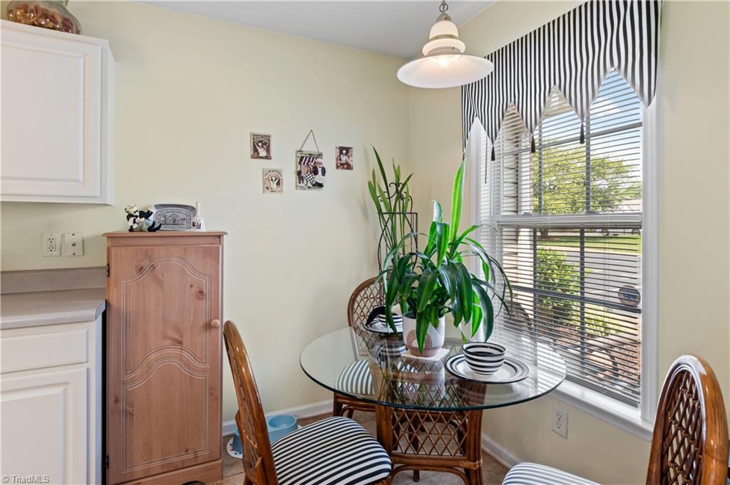 403 Campbell Gardens Road