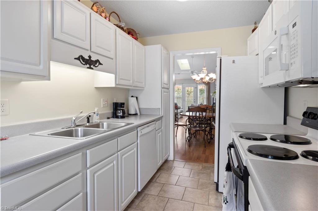 403 Campbell Gardens Road