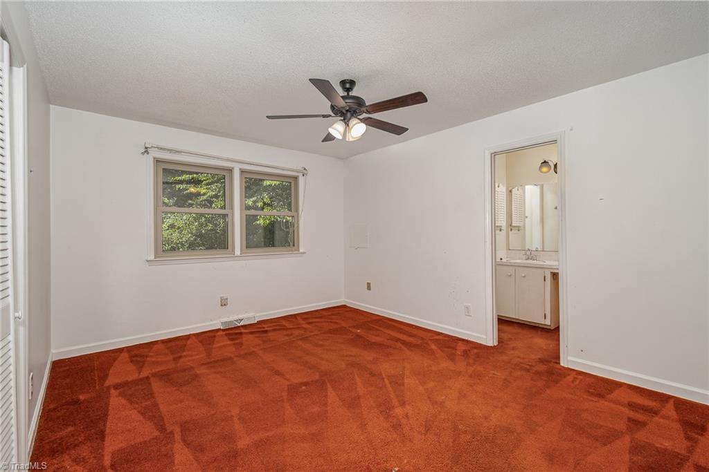 3951 Tonbridge Lane, Winston-Salem