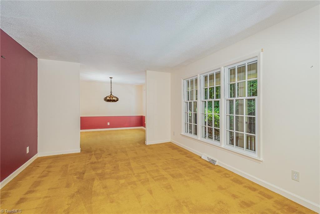 3951 Tonbridge Lane, Winston-Salem