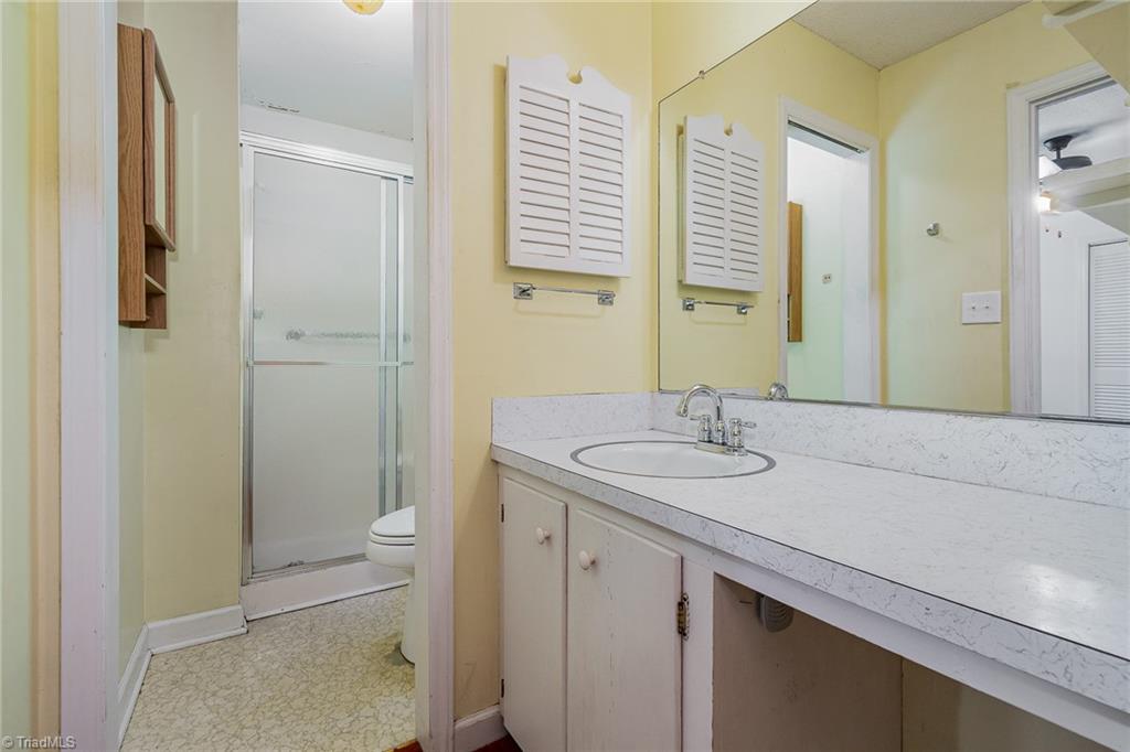 3951 Tonbridge Lane, Winston-Salem