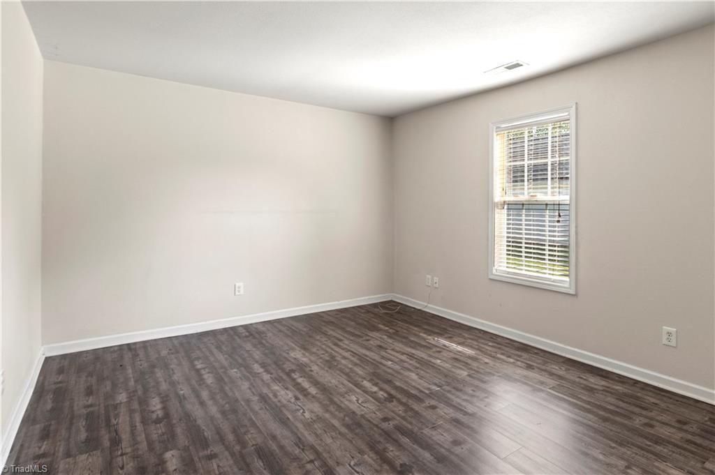 5190 Queensway Road, Winston-Salem