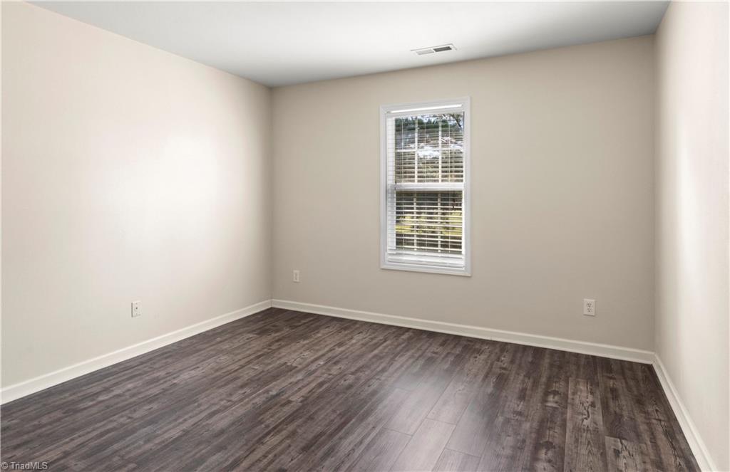 5190 Queensway Road, Winston-Salem