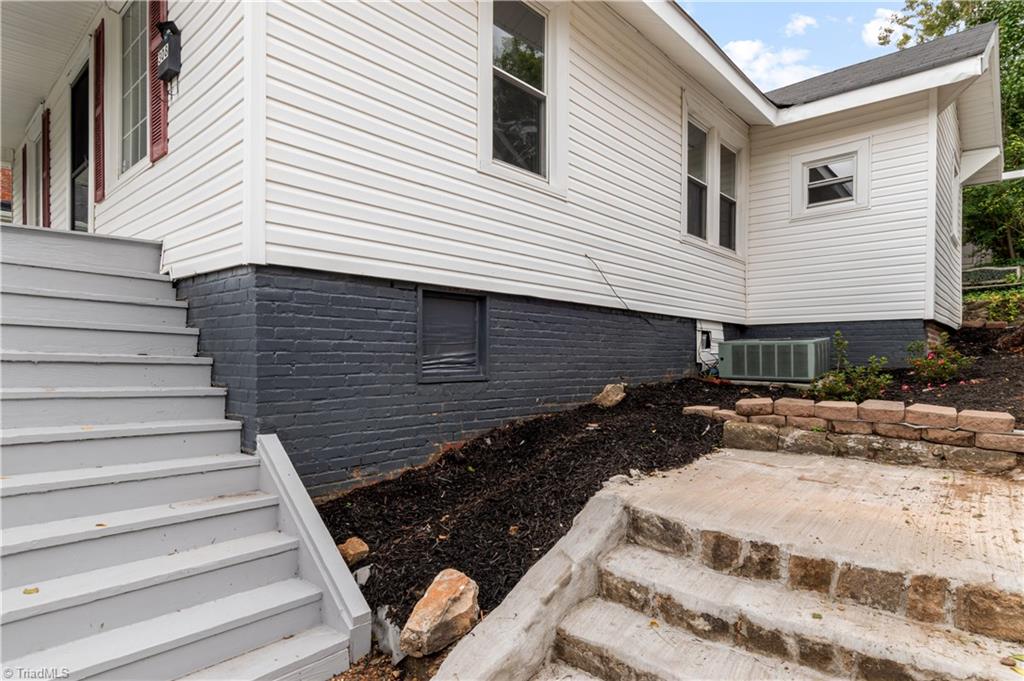 308 Crafton Street, Winston-Salem