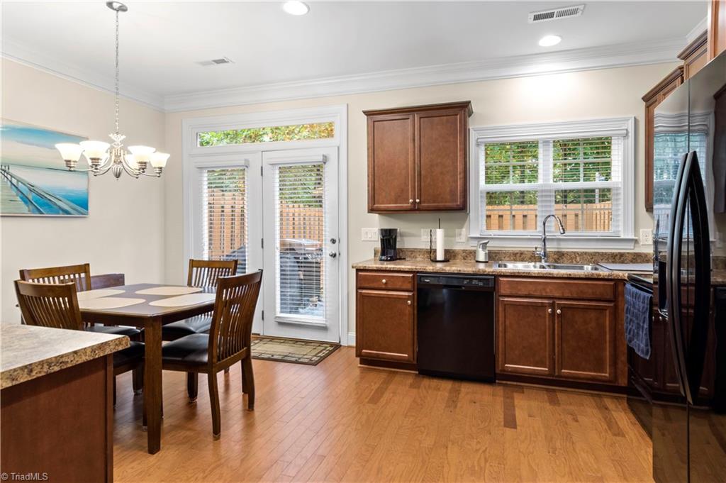 1127 Augustine Heights Drive, Winston-Salem