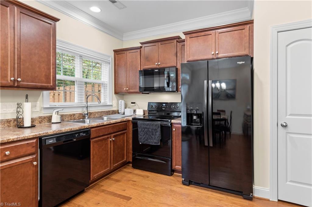 1127 Augustine Heights Drive, Winston-Salem
