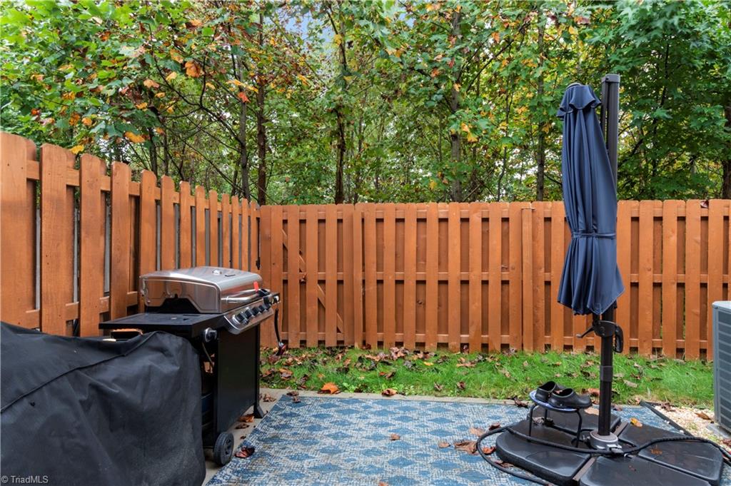 1127 Augustine Heights Drive, Winston-Salem