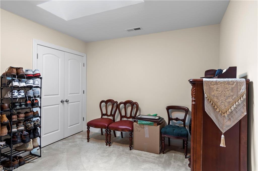 1127 Augustine Heights Drive, Winston-Salem