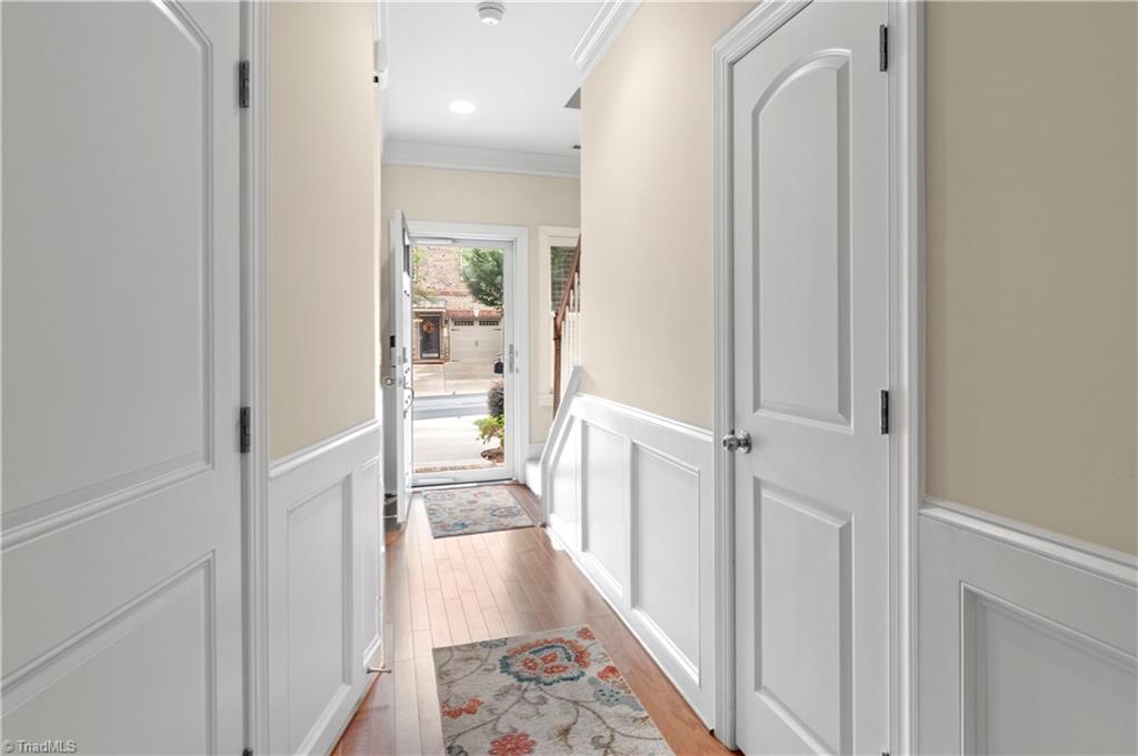 1127 Augustine Heights Drive, Winston-Salem