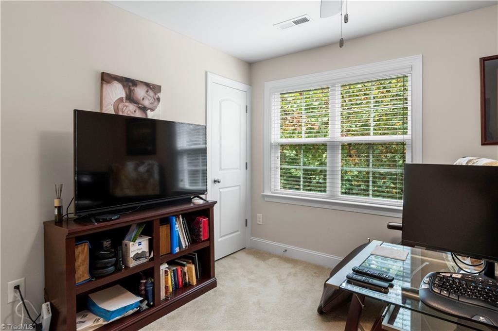 1127 Augustine Heights Drive, Winston-Salem