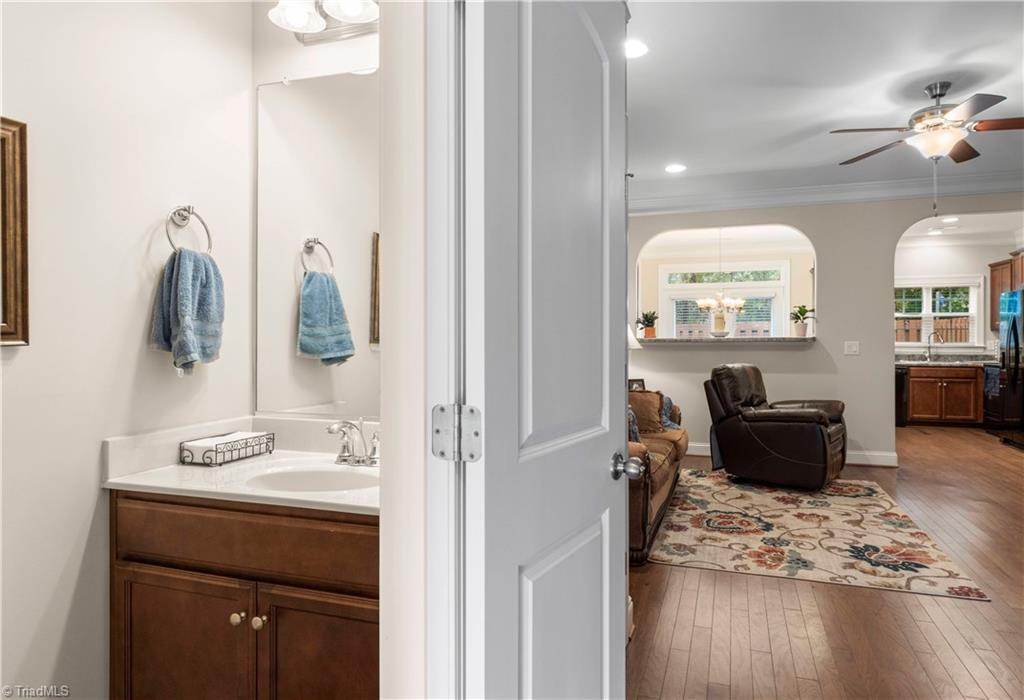 1127 Augustine Heights Drive, Winston-Salem