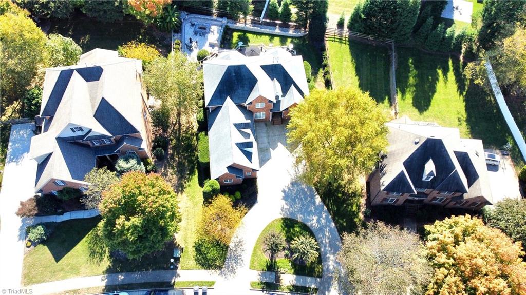 210 Surrey Path Court, Winston-Salem