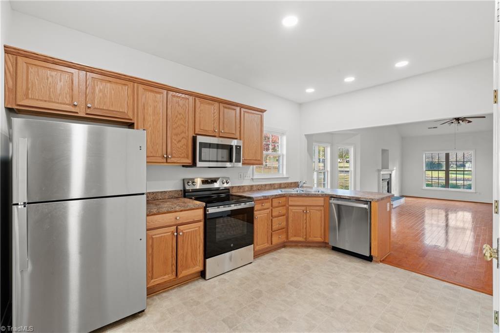 5810 Brakenwood Lane