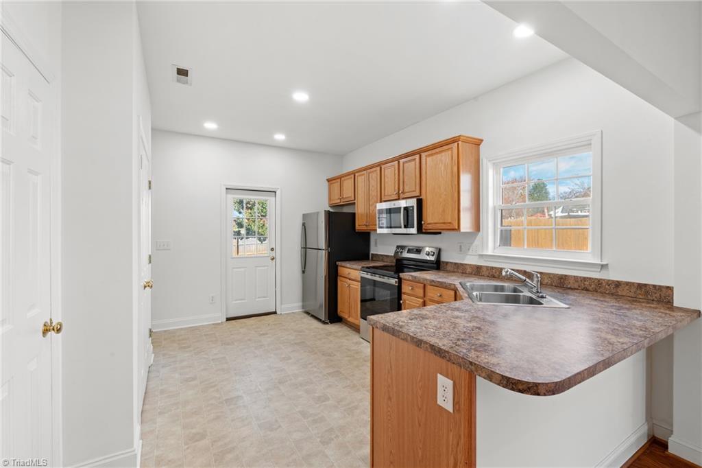 5810 Brakenwood Lane