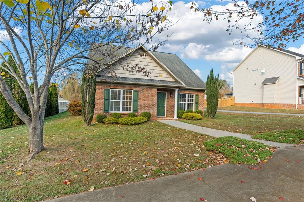 5810 Brakenwood Lane