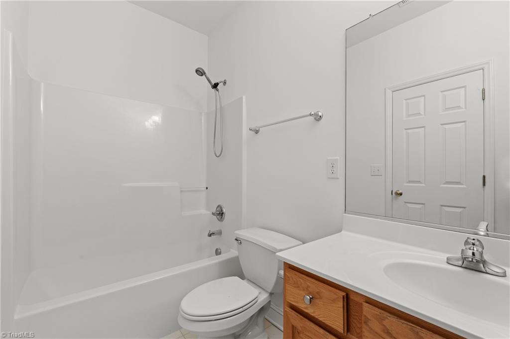 5810 Brakenwood Lane