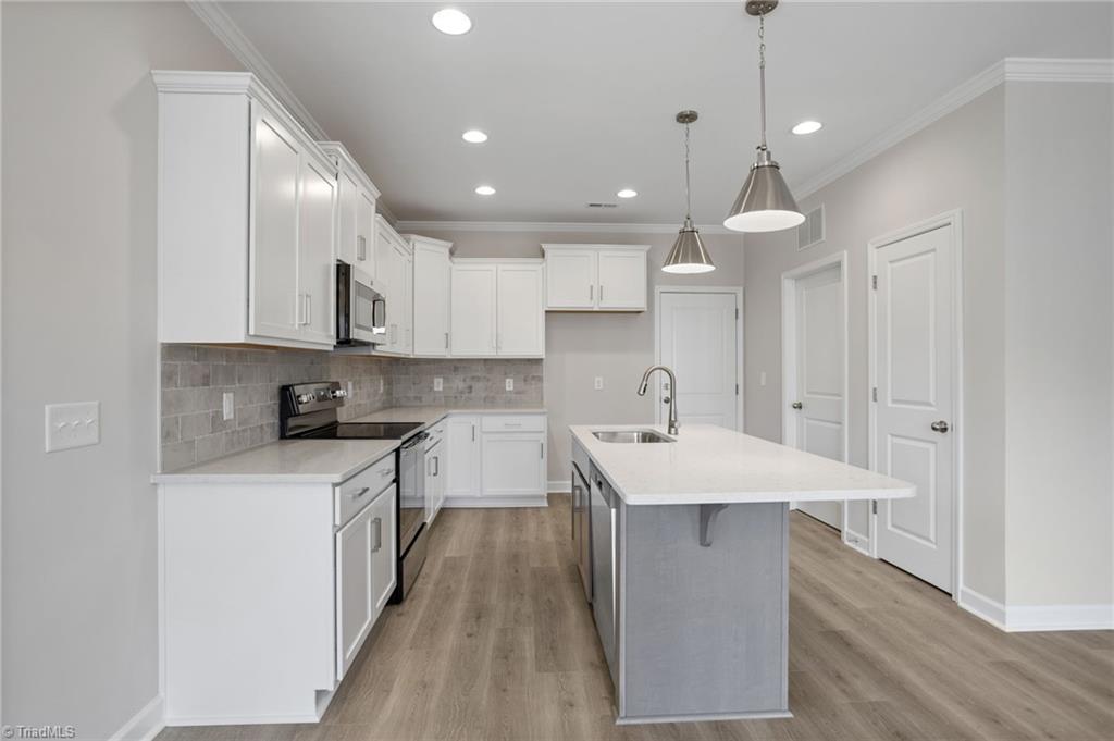 7737 Sedgewick Ridge Road