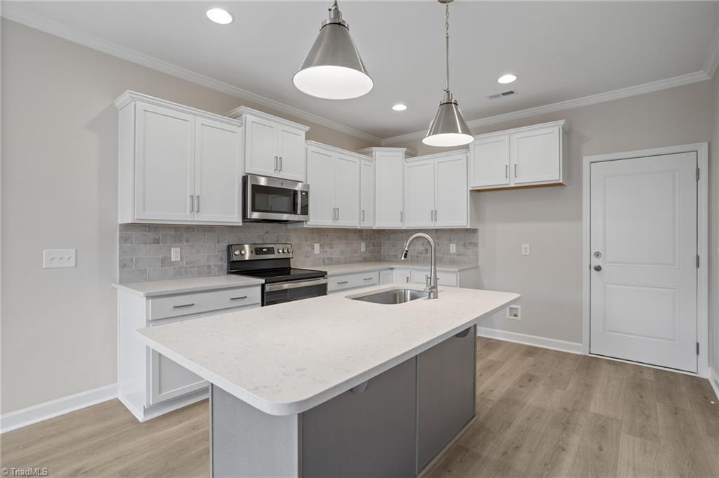 7737 Sedgewick Ridge Road