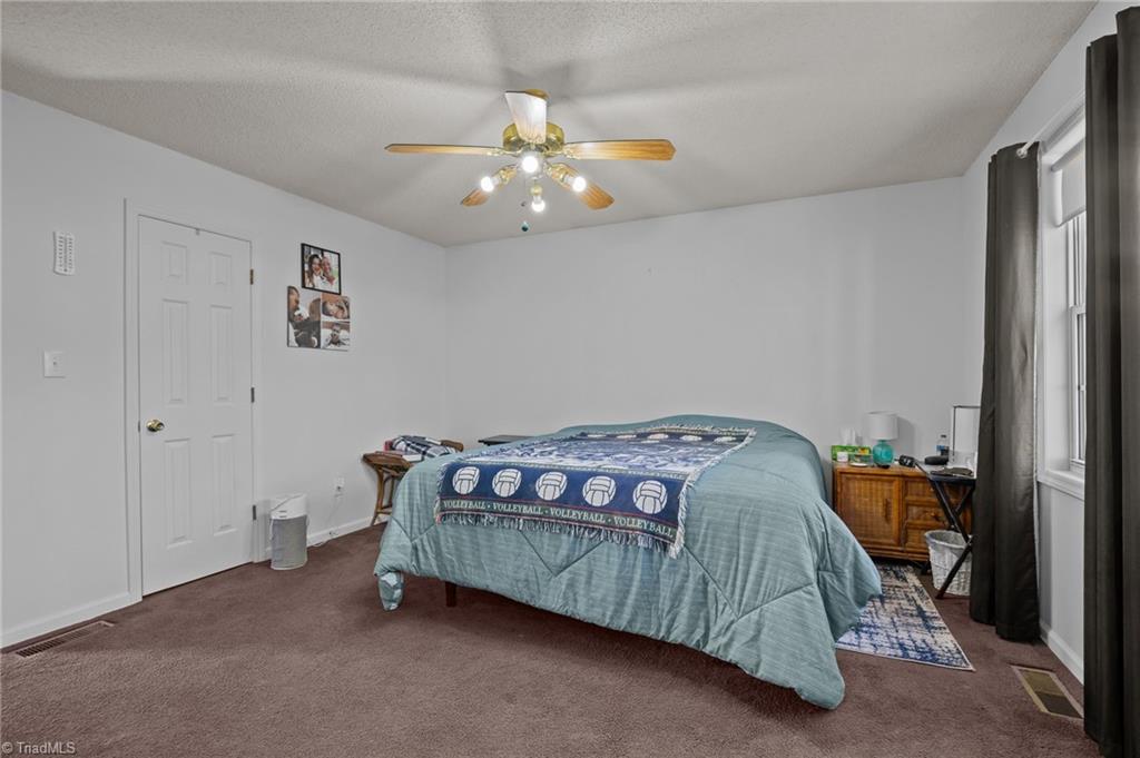 405 Eatons Church Road