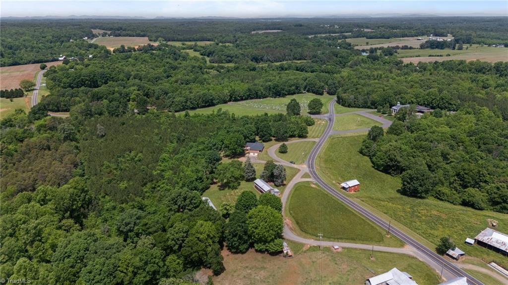 405 Eatons Church Road