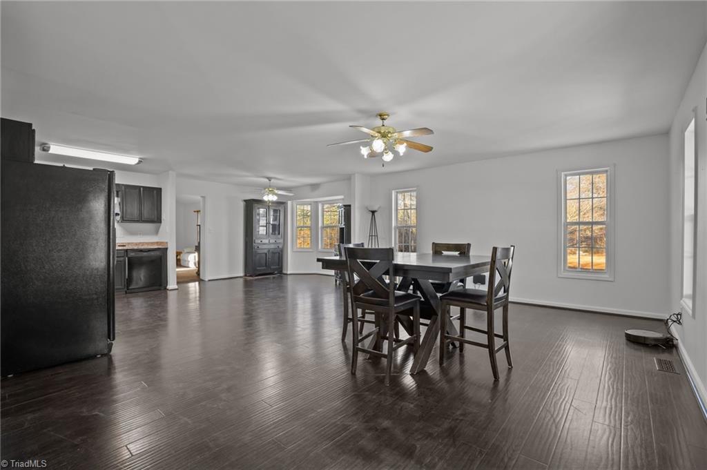 405 Eatons Church Road