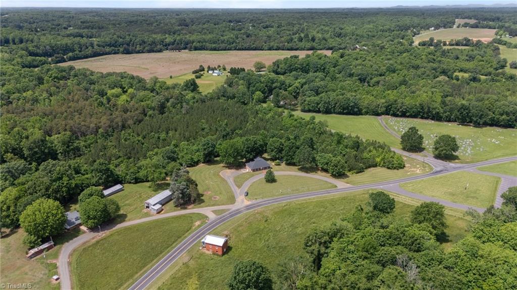 405 Eatons Church Road