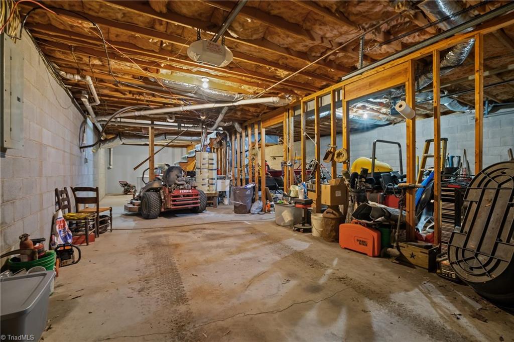 405 Eatons Church Road