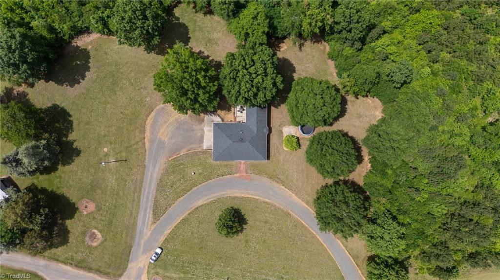 405 Eatons Church Road