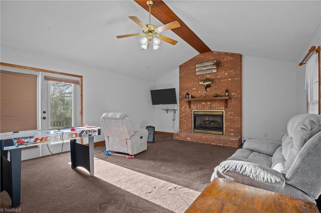 405 Eatons Church Road