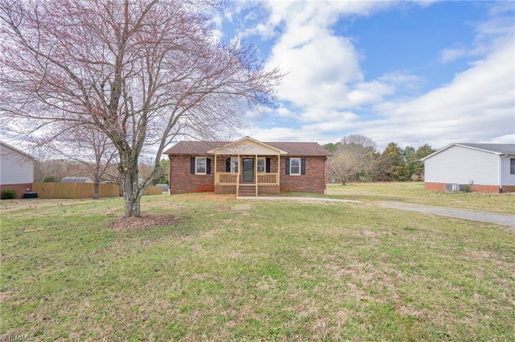 276 Pleasant Acre Drive