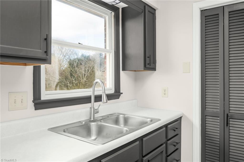 276 Pleasant Acre Drive