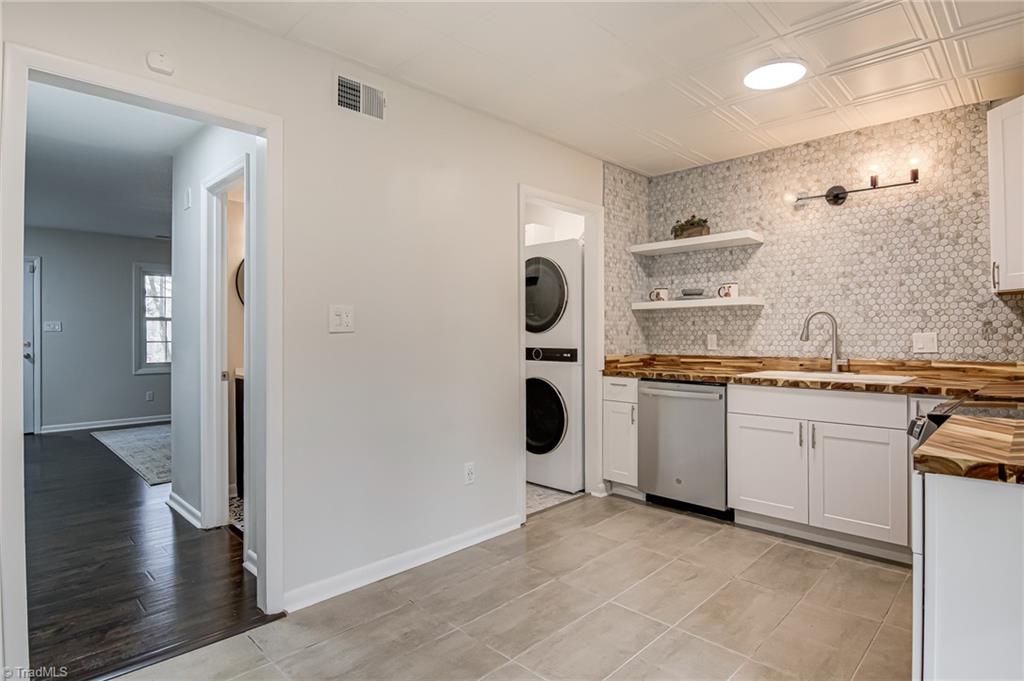 2755 Reynolds Park Road, Winston-Salem