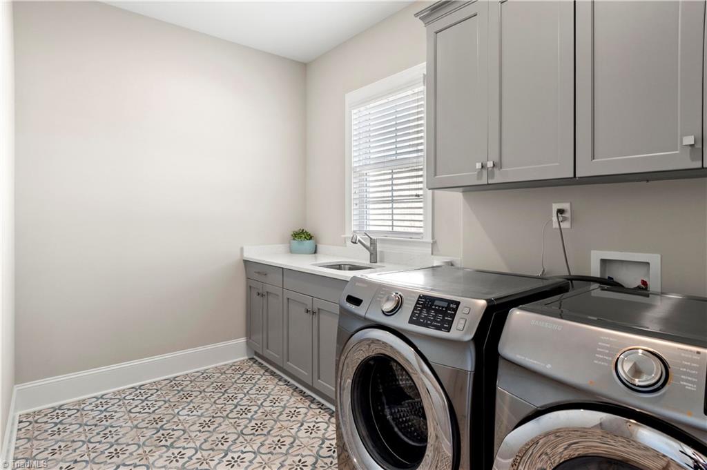 1607 Wisteria Drive, Winston-Salem