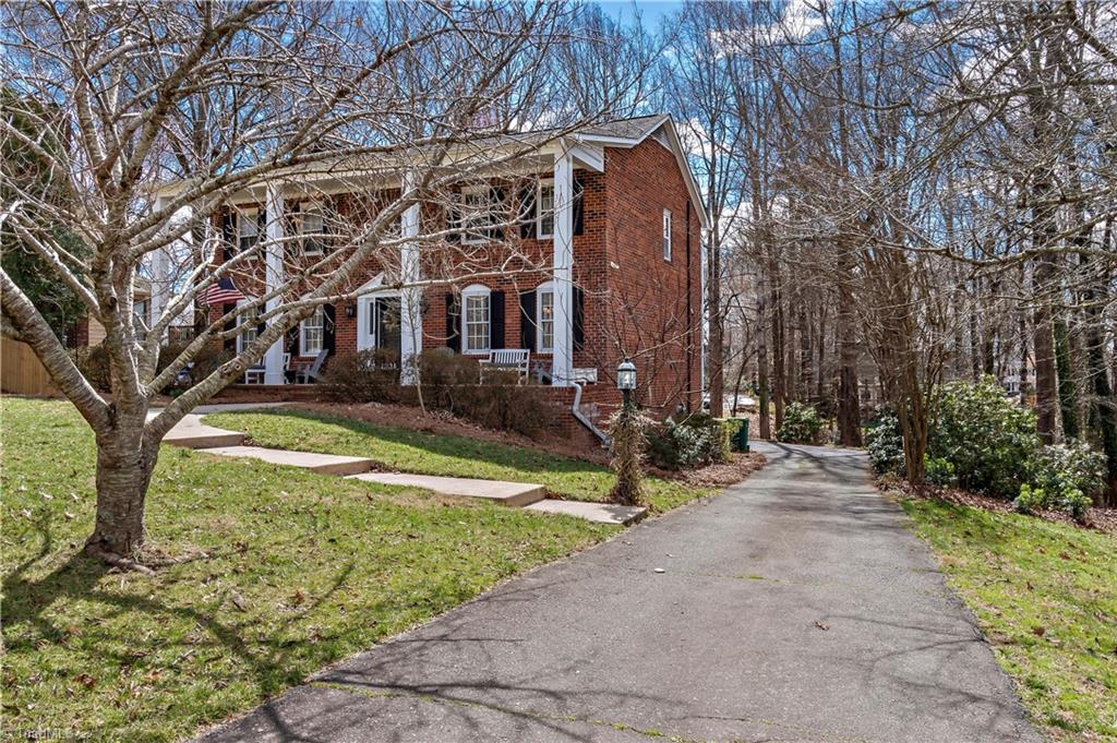 8204 Rivermont Drive