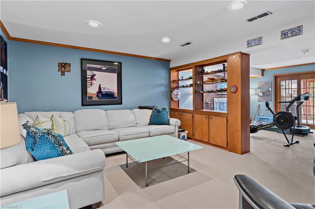 8204 Rivermont Drive