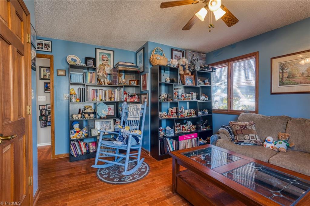 8094 Deer Hill Circle