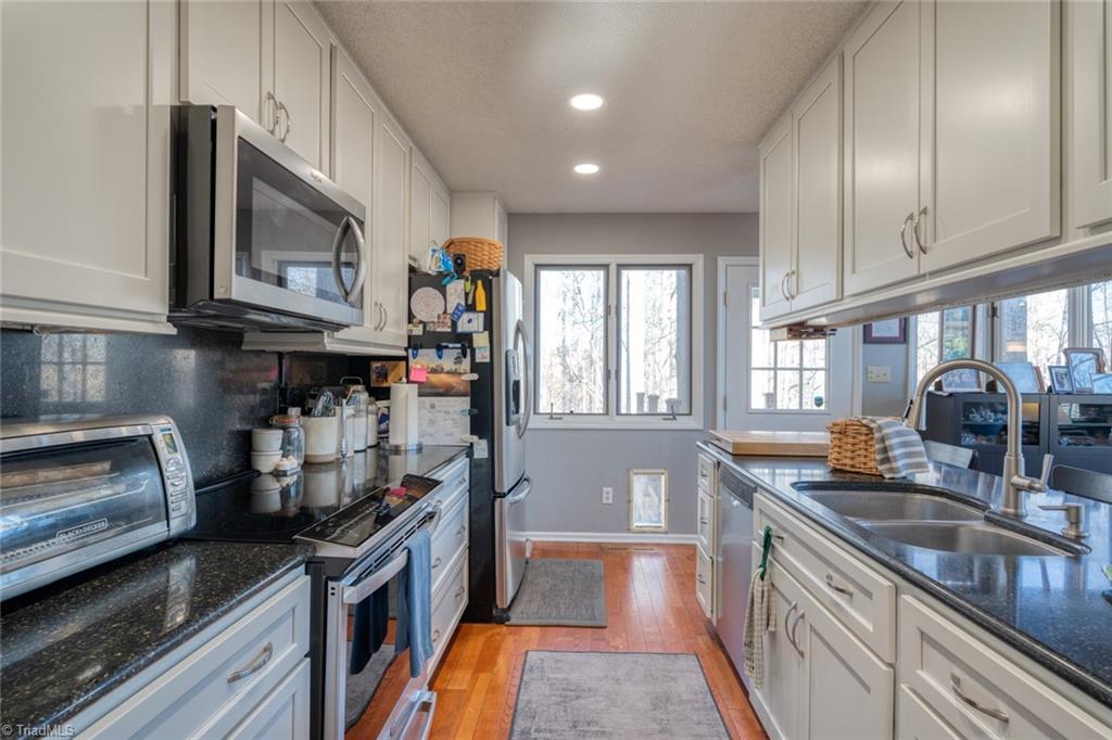 8094 Deer Hill Circle