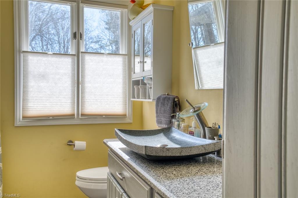 8094 Deer Hill Circle