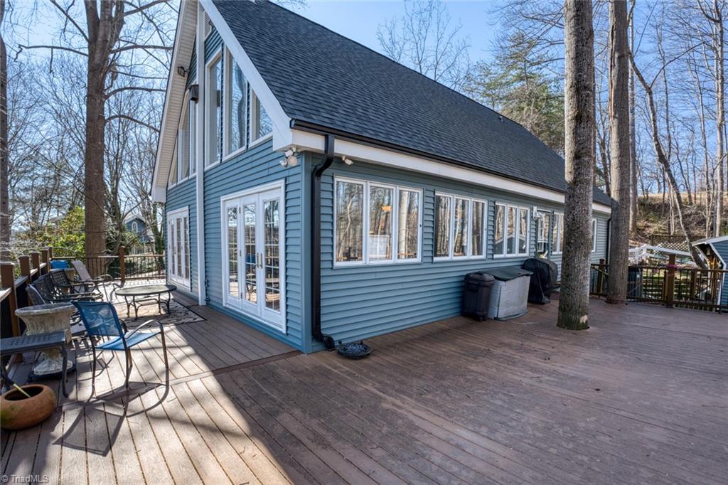 8094 Deer Hill Circle