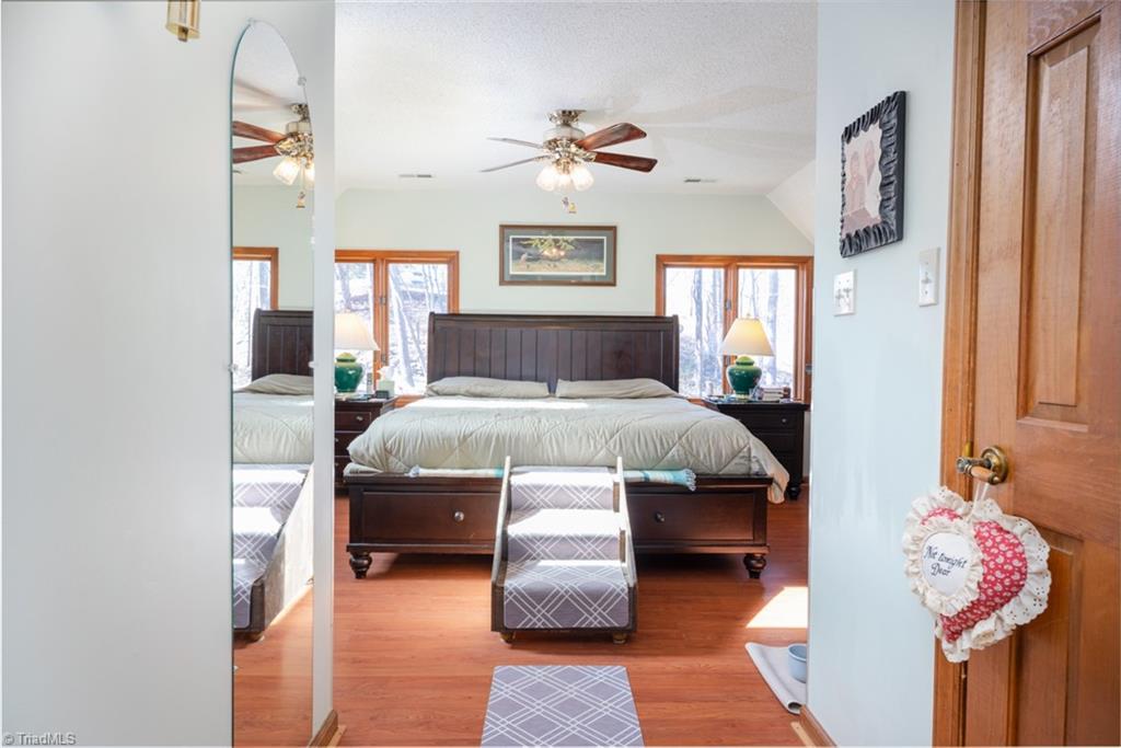 8094 Deer Hill Circle