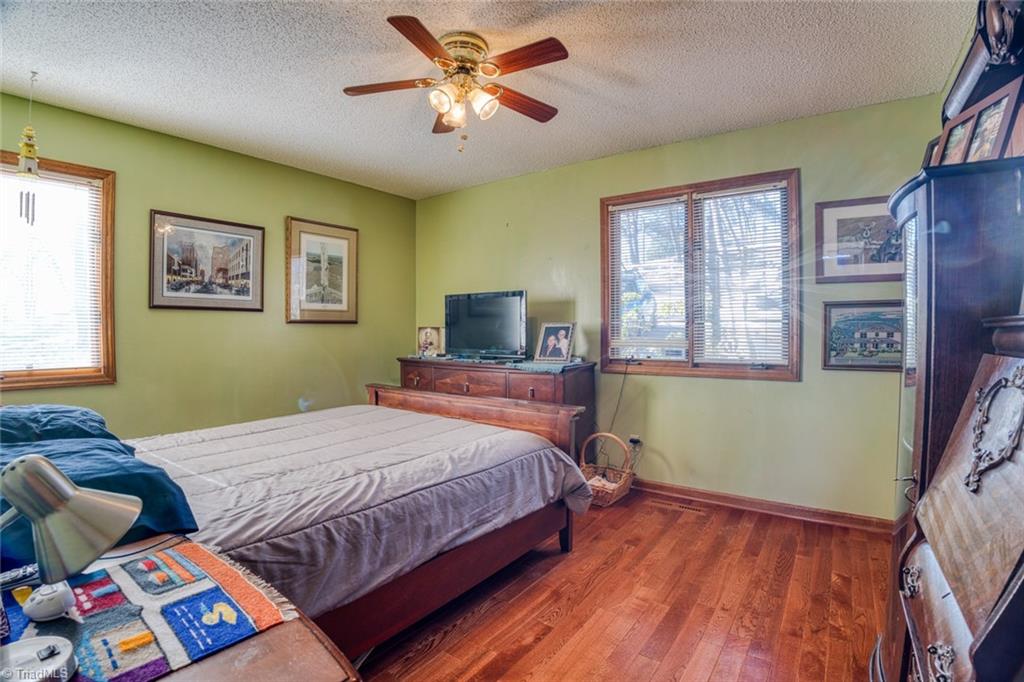 8094 Deer Hill Circle